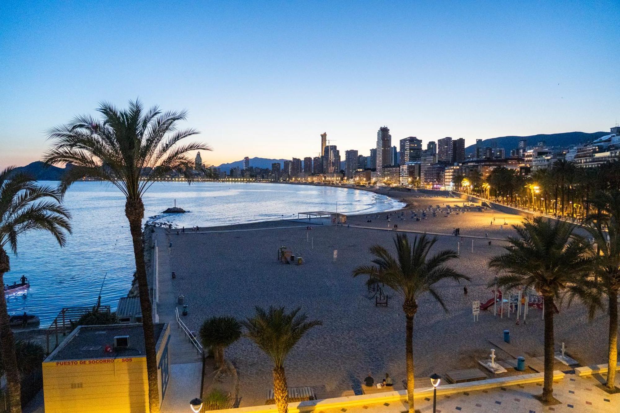 Brisas Del Poniente Apartment *